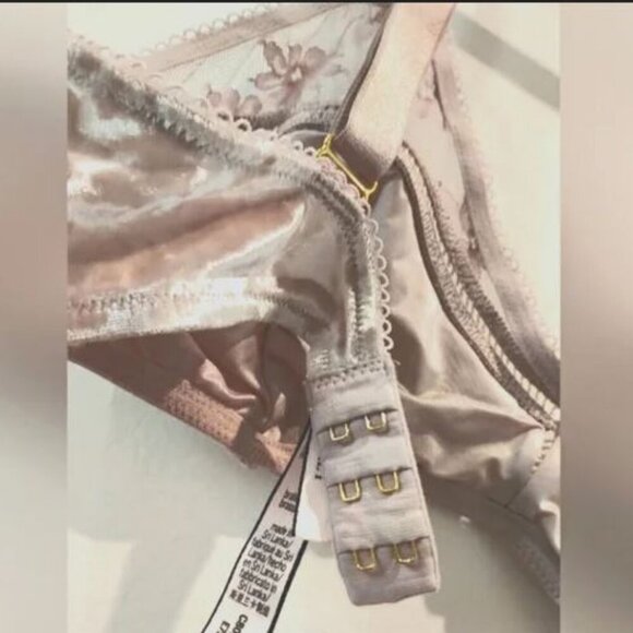 RARE Victoria's Secret Barbie Crushed Velvet Mesh Lace Unlined Wirefree Bra - Picture 9 of 16